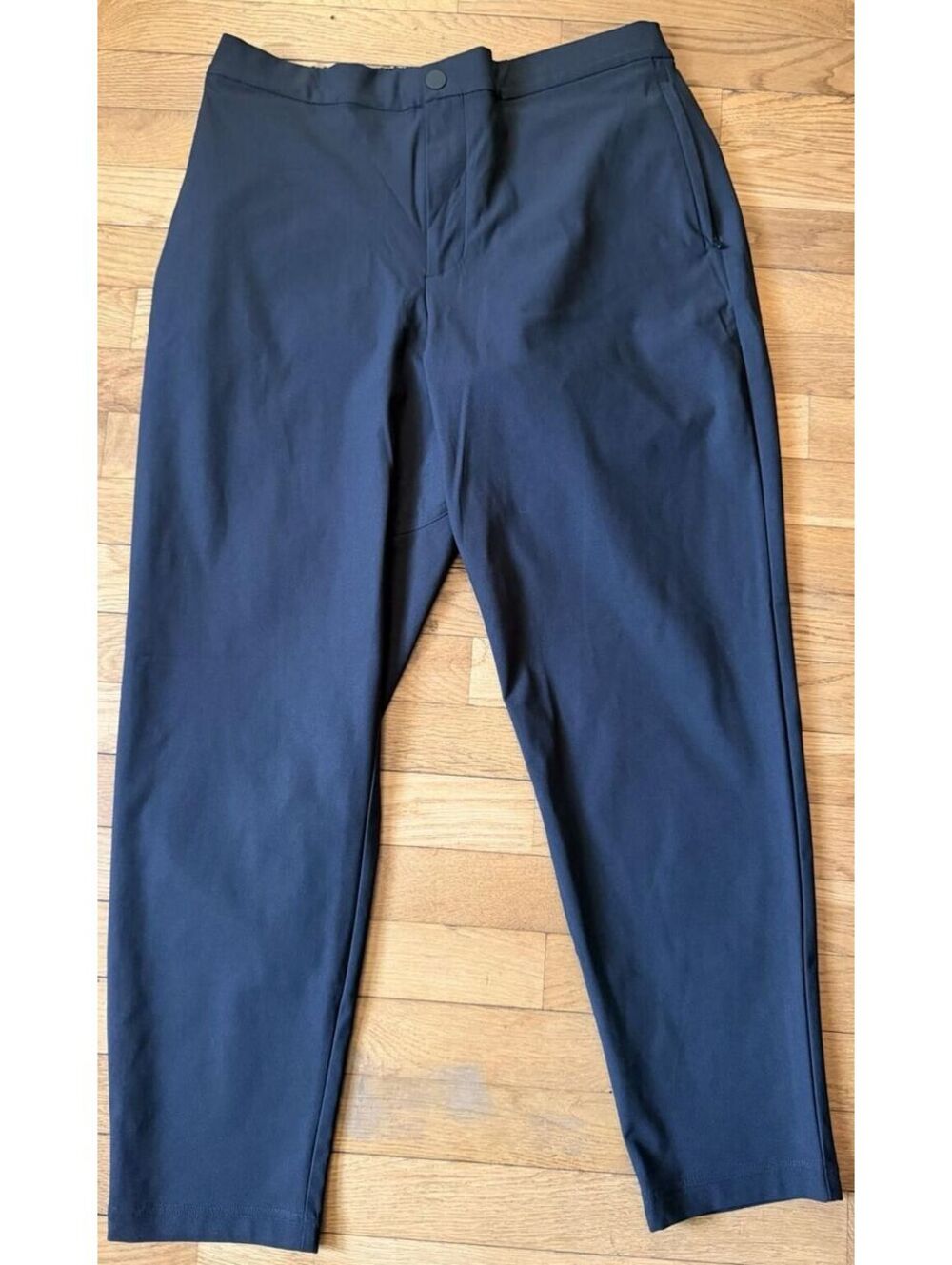 Large - Men - VRST Limitless Slim Tapered Black Pant (NWT)